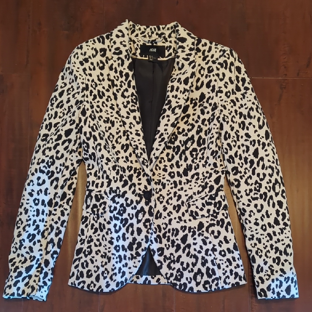 H&M Women's Animal Print Blazer - Black and White